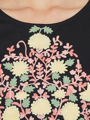 round neck embroidered tunic - 17462938 - Standard Image - 5