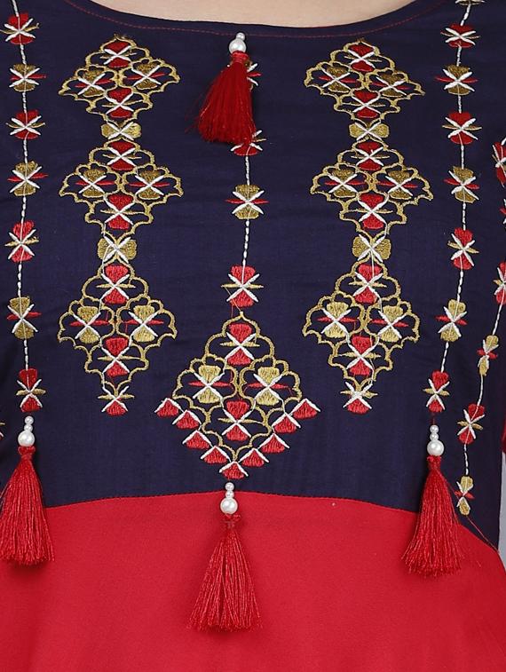 yoke embroidered flared kurta - 17465452 - Zoom Image - 3