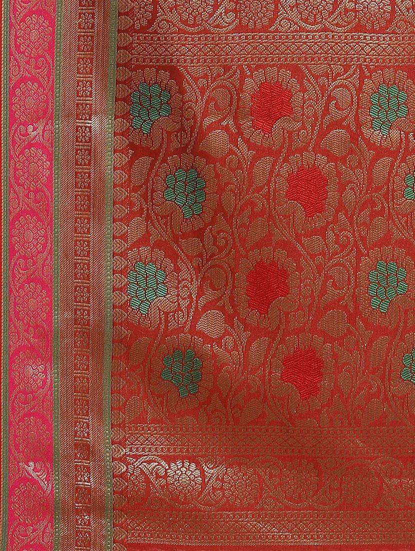 floral banarasi saree with blouse - 17465484 - Zoom Image - 4