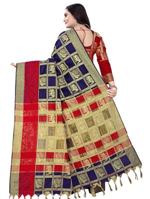 self design woven saree with blouse - 17466150 - Standard Image - 2