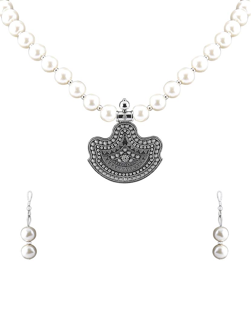 silver plated pearl necklace - 17466198 - Zoom Image - 2