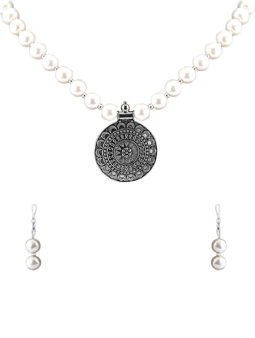 silver plated pearl necklace - 17466203 - Zoom Image - 2