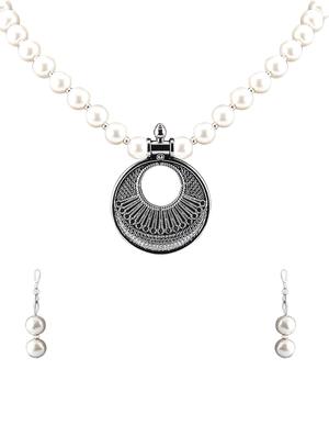 silver plated pearl necklace - 17466207 - Standard Image - 2