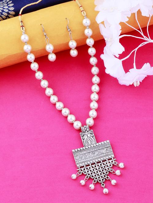 silver plated pearl necklace - 17466209 - Standard Image - 1