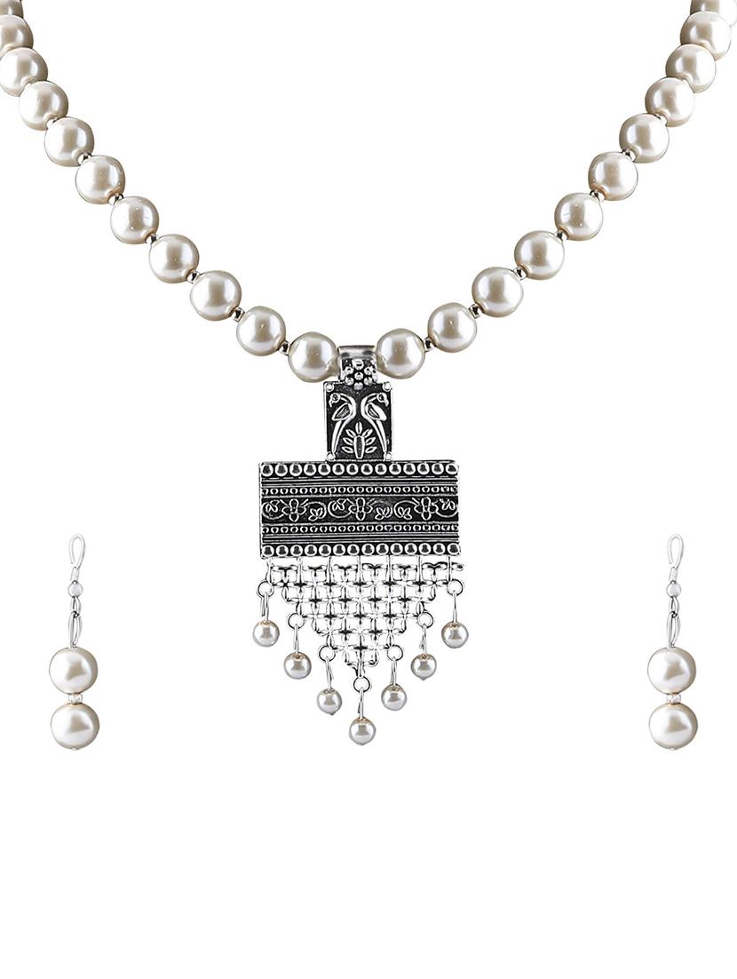 silver plated pearl necklace - 17466209 - Zoom Image - 2