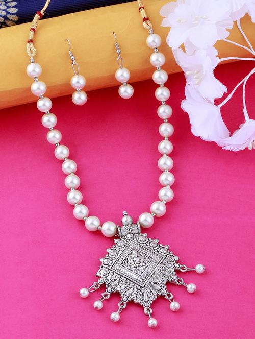 silver plated pearl necklace - 17466211 - Standard Image - 1