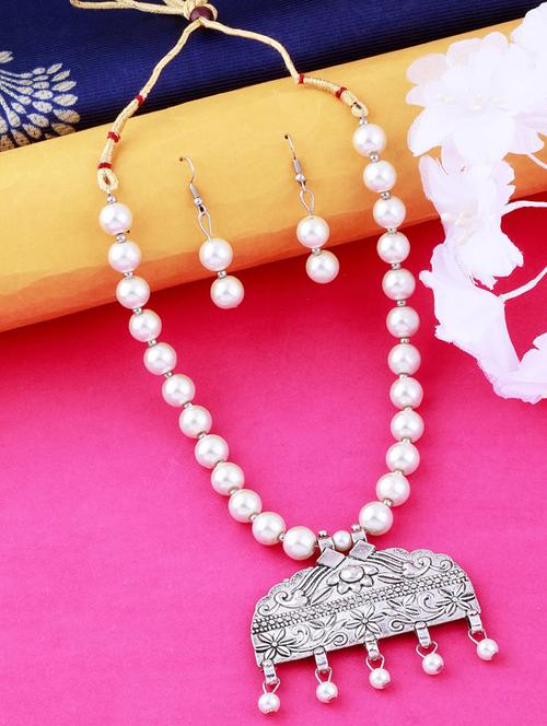 silver plated pearl necklace - 17466215 - Standard Image - 1