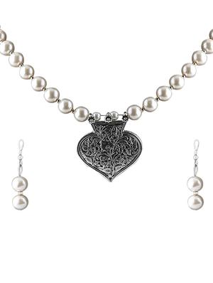 silver plated pearl necklace - 17466216 - Standard Image - 2
