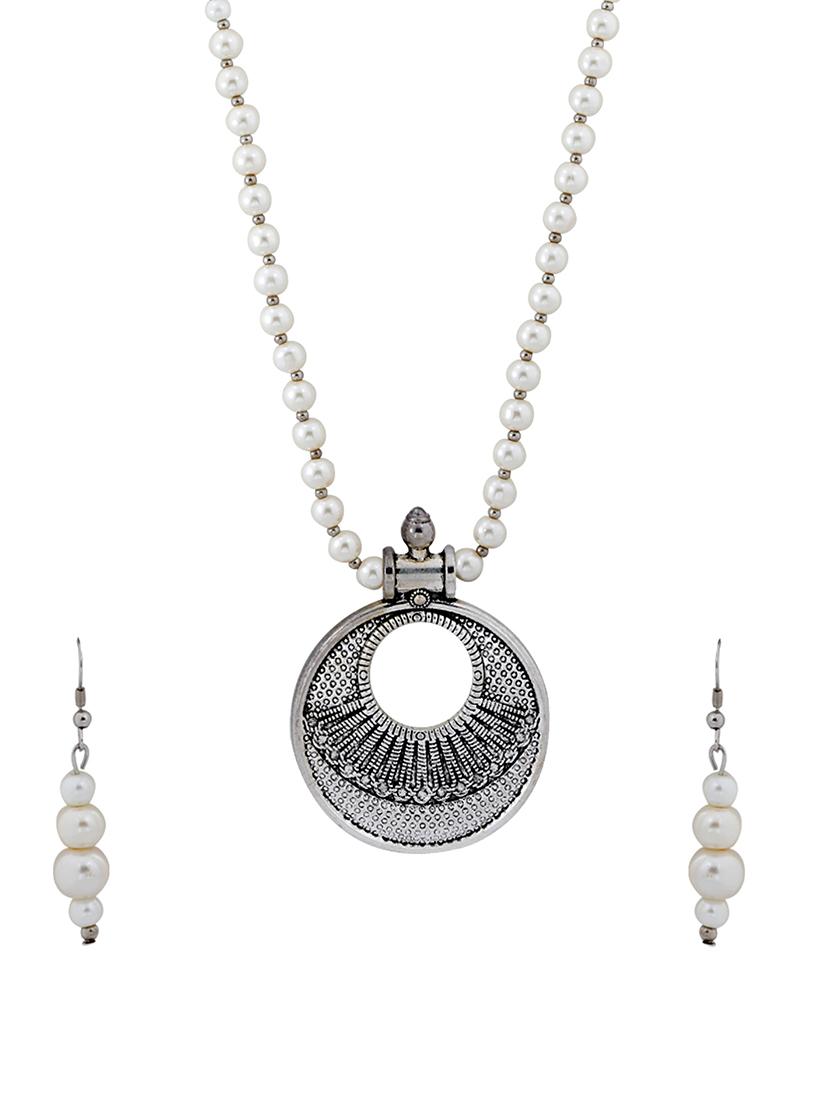silver plated pearl necklace - 17466218 - Zoom Image - 2