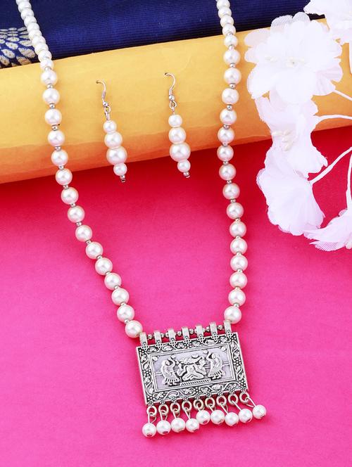 silver plated pearl necklace - 17466219 - Standard Image - 1