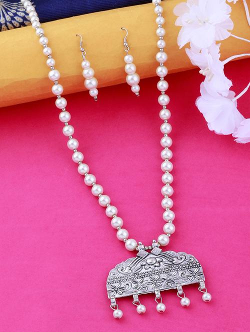 silver plated pearl necklace - 17466223 - Standard Image - 1