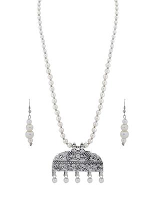silver plated pearl necklace - 17466223 - Standard Image - 3