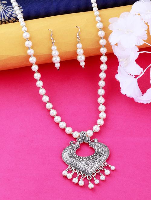 silver plated pearl necklace - 17466227 - Standard Image - 1