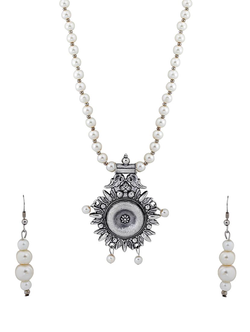 silver plated pearl necklace - 17466228 - Zoom Image - 2