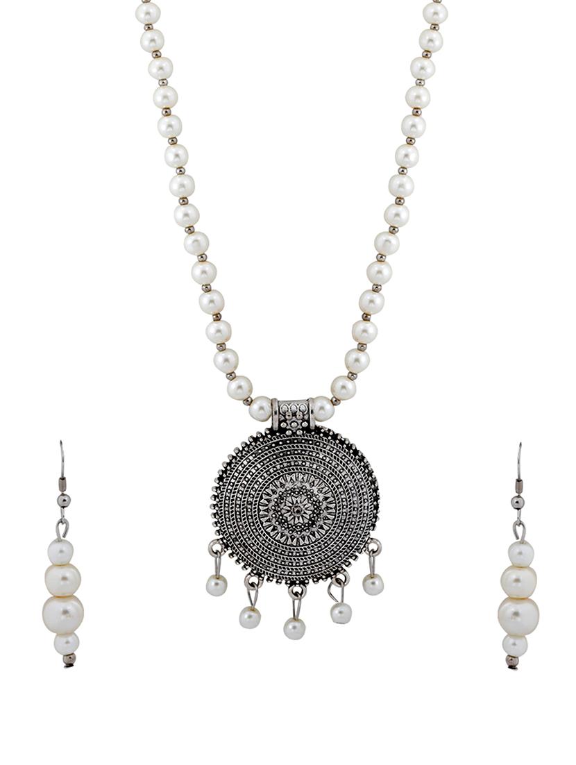 silver plated pearl necklace - 17466229 - Zoom Image - 2