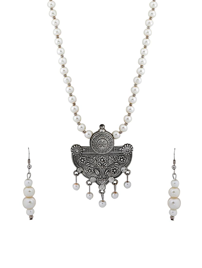 silver plated pearl necklace - 17466231 - Zoom Image - 2