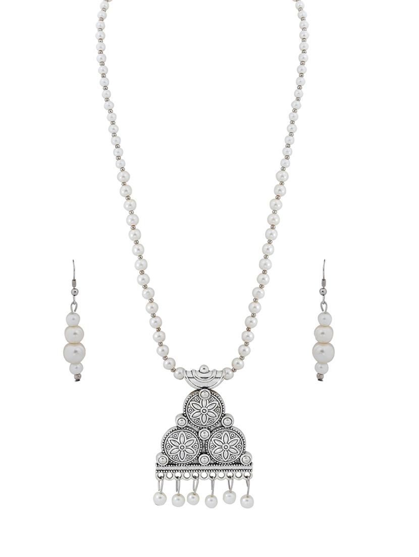 silver plated pearl necklace - 17466232 - Zoom Image - 3