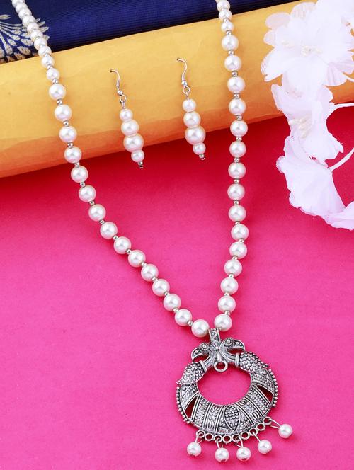 silver plated pearl necklace - 17466234 - Standard Image - 1