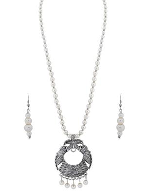 silver plated pearl necklace - 17466234 - Standard Image - 3