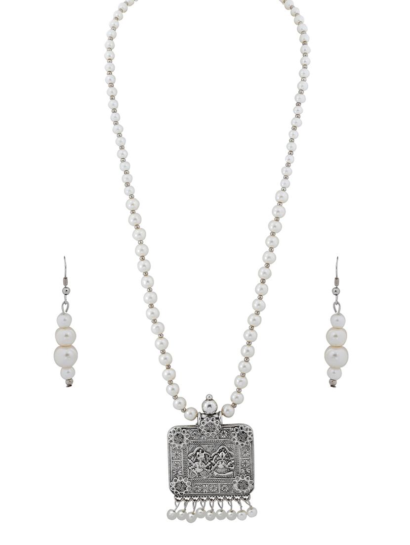 silver plated pearl necklace - 17466235 - Zoom Image - 3