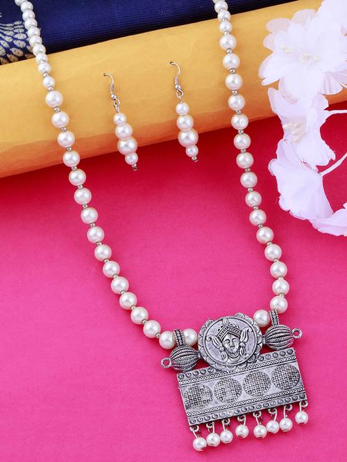 silver plated pearl necklace - 17466236 - Standard Image - 1