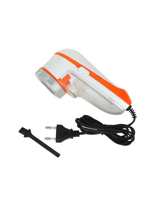 lint remover from woolen sweaters, jackets, blankets, pill remover from carpet. large blade surface for covering large area - 17467908 - Standard Image - 1