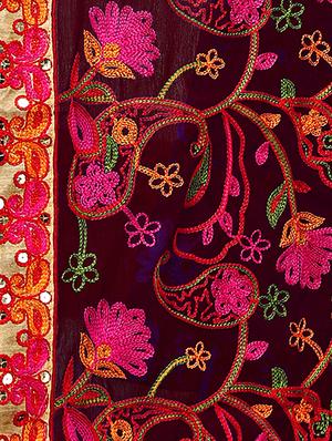 lace bordered embroidered saree with blouse - 17468704 - Standard Image - 4