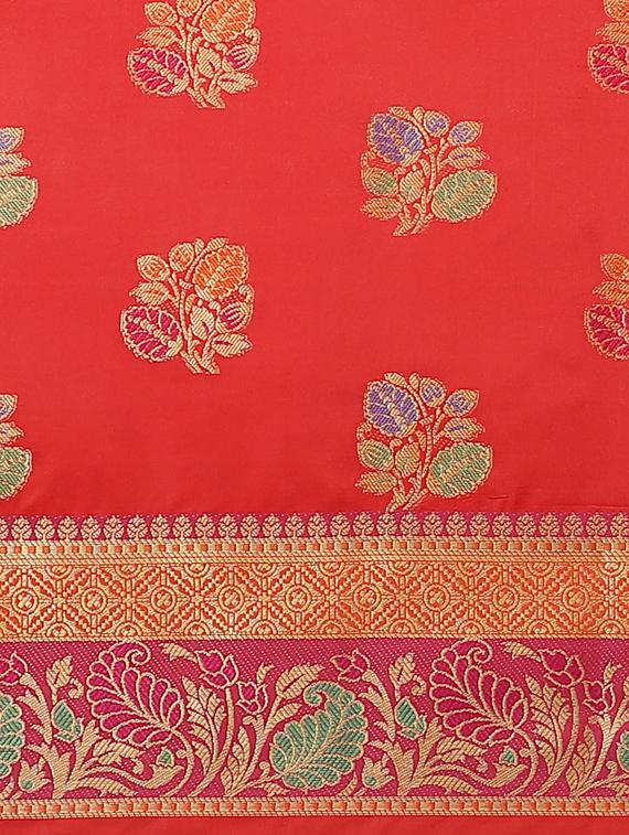 floral banarasi saree with blouse - 17469003 - Zoom Image - 4