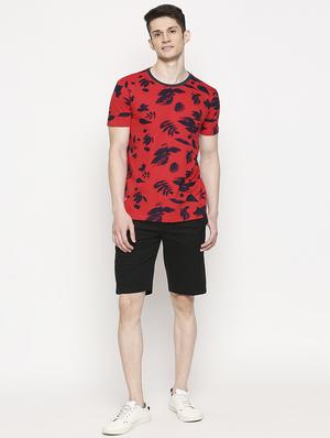 red printed t-shirt - 17469261 - Standard Image - 4