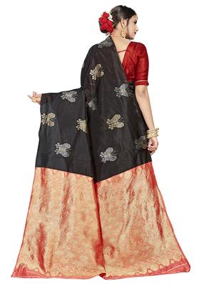 self design kanjivaram saree with blouse - 17469381 - Standard Image - 2
