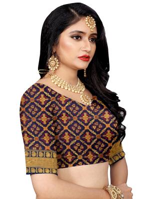 self design kanjivaram saree with blouse - 17469550 - Standard Image - 4