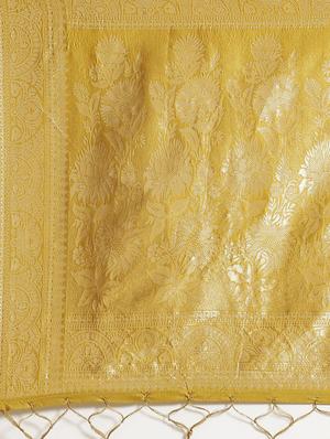 self design banarasi saree with blouse - 17470499 - Standard Image - 4