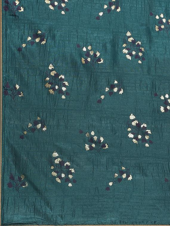 floral printed saree with blouse - 17470587 - Zoom Image - 5