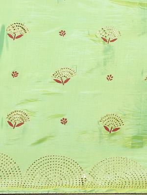 floral embellished saree with blouse - 17470594 - Standard Image - 4