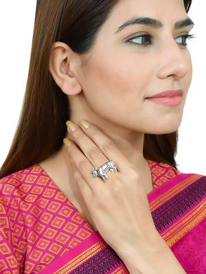 silver brass finger ring - 17476013 - Standard Image - 4
