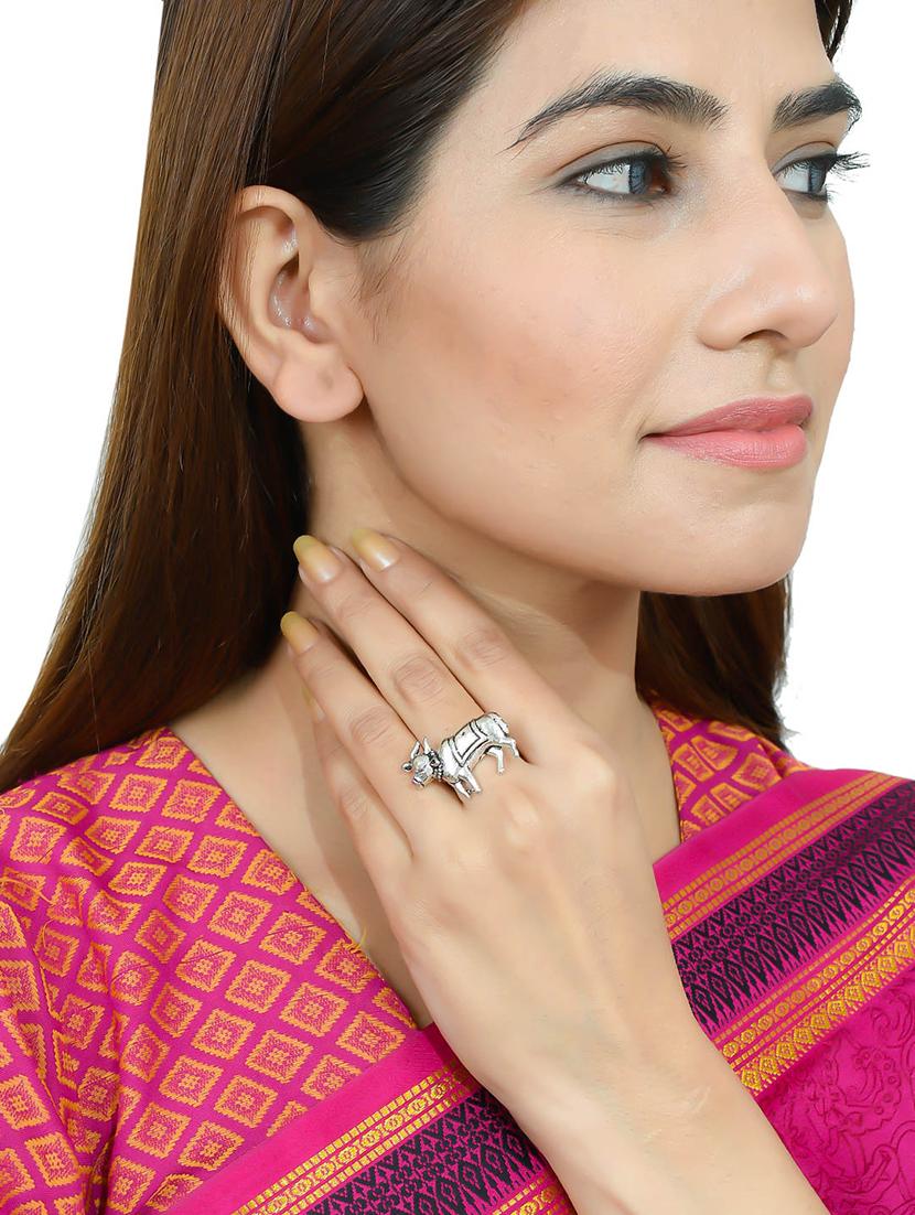 silver brass finger ring - 17476013 - Zoom Image - 4