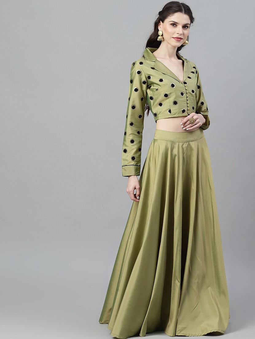 plain flared lehenga - 17476120 - Zoom Image - 2