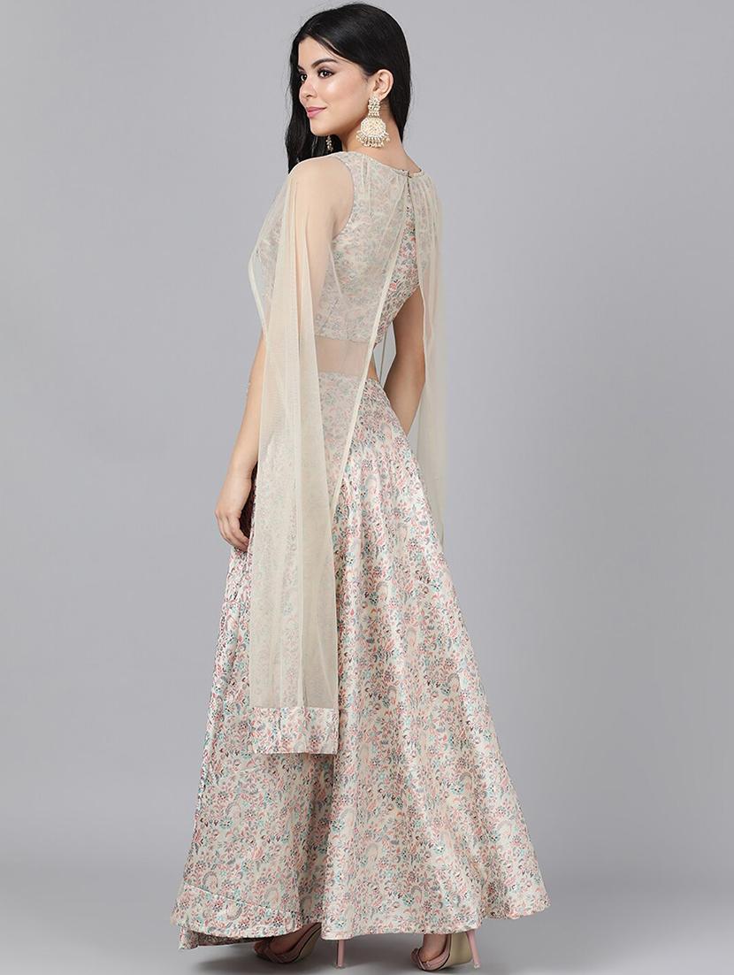 self design flared lehenga - 17476151 - Zoom Image - 4
