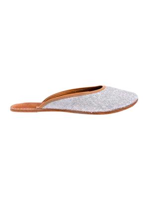 silver slip on jutis - 17476642 - Standard Image - 3