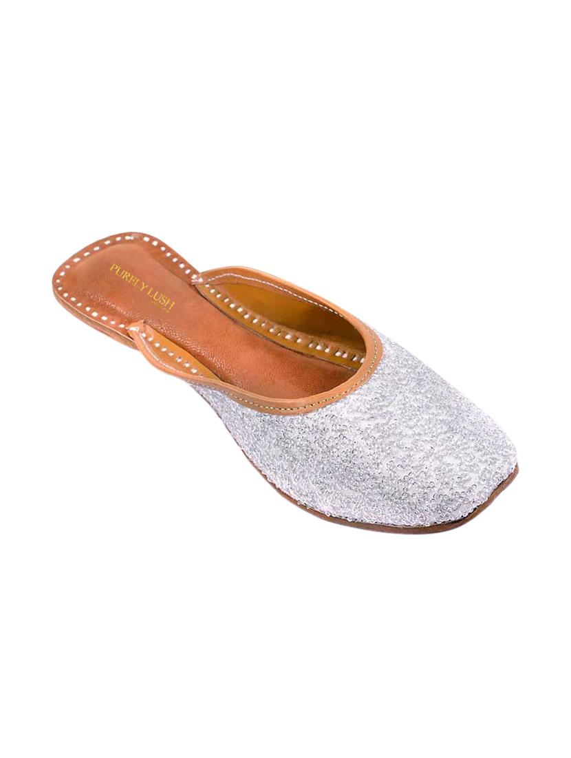 silver slip on jutis - 17476642 - Zoom Image - 2