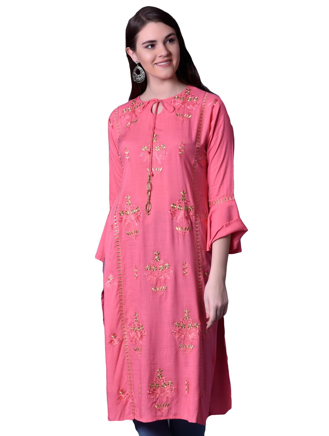 embroidered straight kurta - 17476786 - Zoom Image - 1