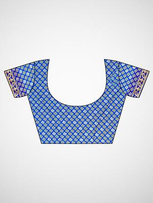 bordered woven saree with blouse - 17476966 - Standard Image - 4