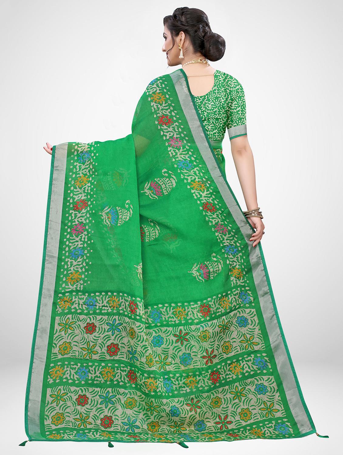 block print bordered saree with blouse - 17476988 - Zoom Image - 2