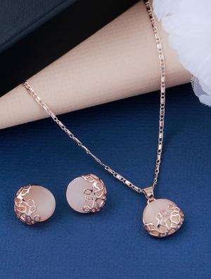 gold crystal pendant - 17477709 - Standard Image - 3
