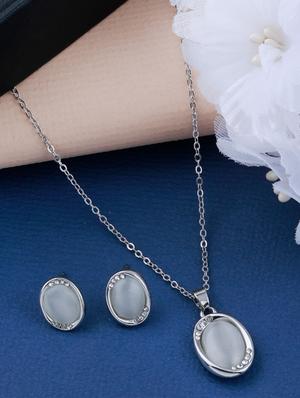 silver crystal pendant - 17477719 - Standard Image - 3