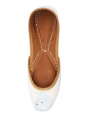 pink slip on jutis - 17477720 - Standard Image - 3