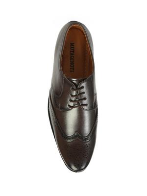 brown leatherette laceup brouges - 17478469 - Standard Image - 4