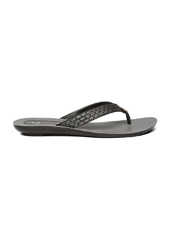 black toe separator flip flop - 17479414 - Zoom Image - 2