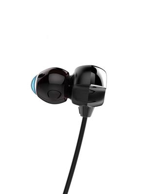 black boat headphone - 17480390 - Standard Image - 2