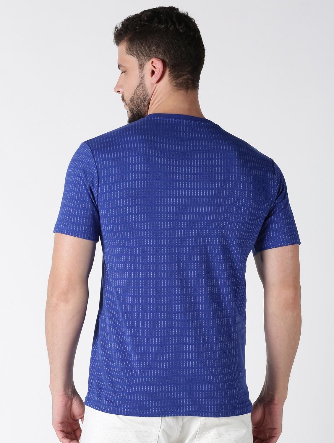 blue self design pocket t-shirt - 17482362 - Zoom Image - 3